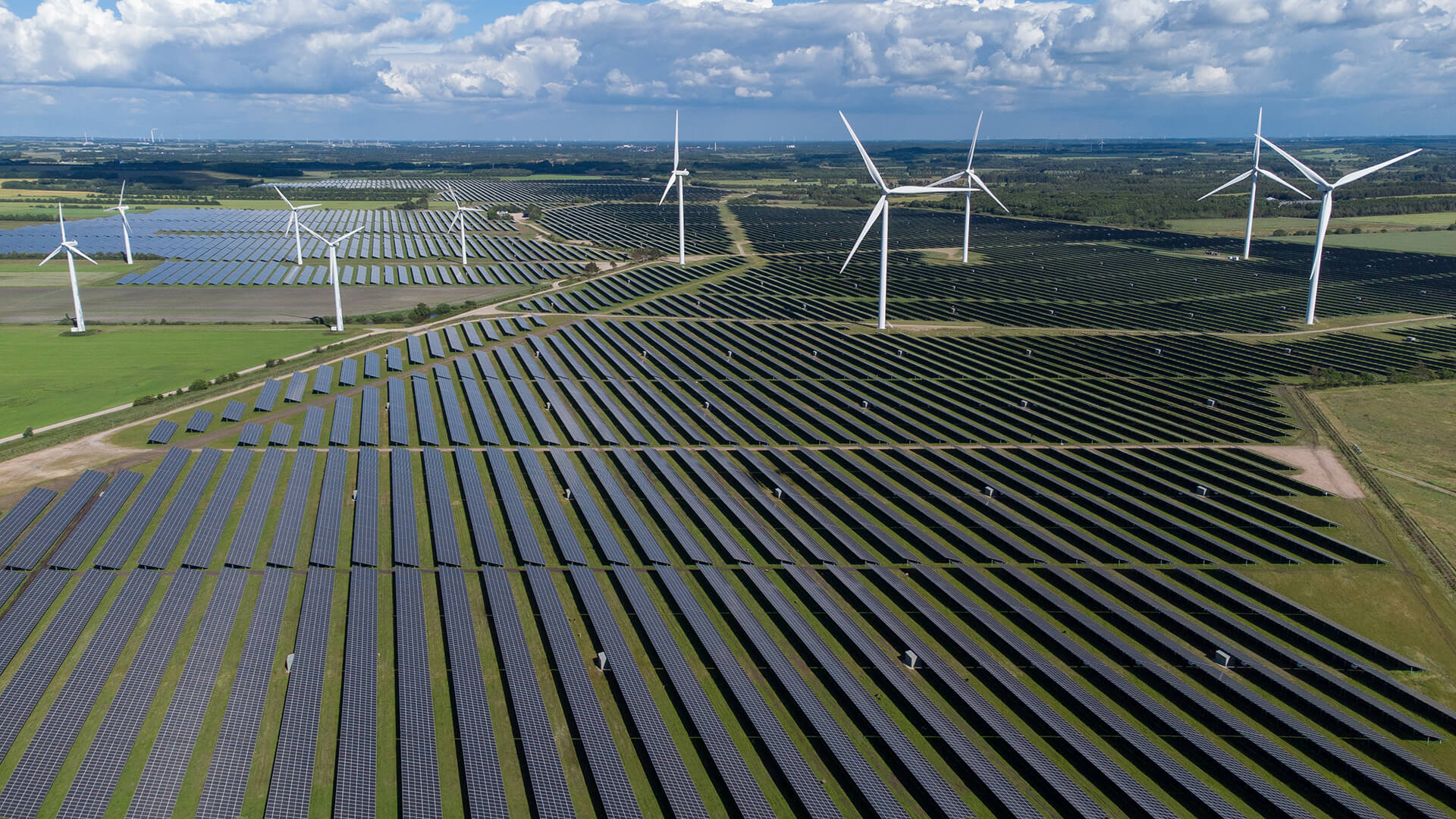 I 2021 dækkede strøm fra sol og vind 47,2 pct. af det danske elforbrug.