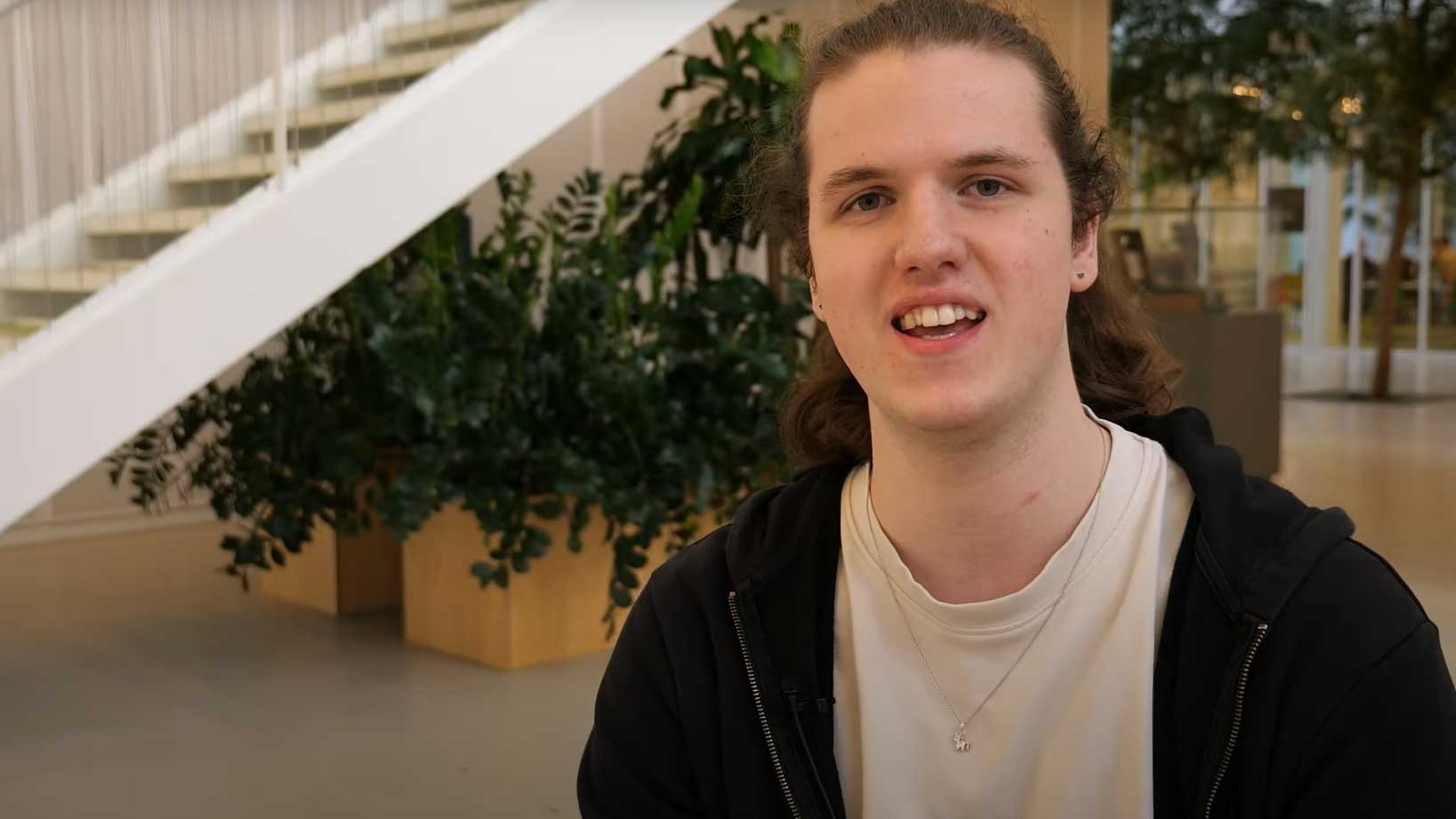 Se film om bacheloruddannelsen i Computer Engineering