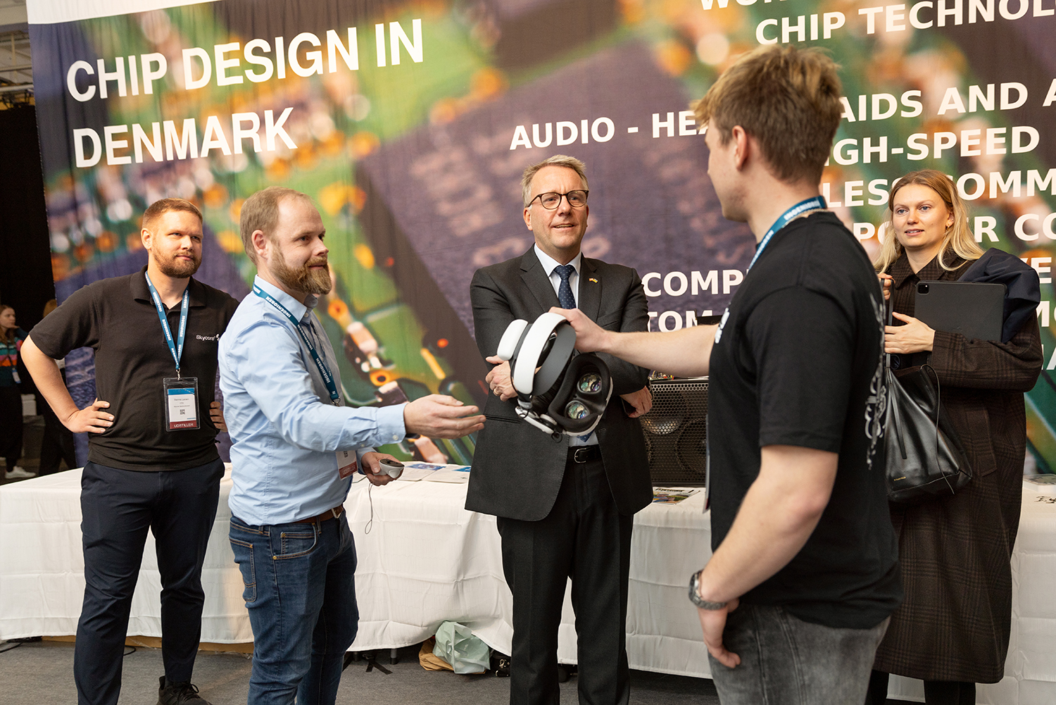 Minister of Industry, Business and Financial Affairs in Denmark, Morten Bødskov also visited the booth for the Danish Chip Design environment at Digital Tech Summit. Photo: Mikal Schlosser